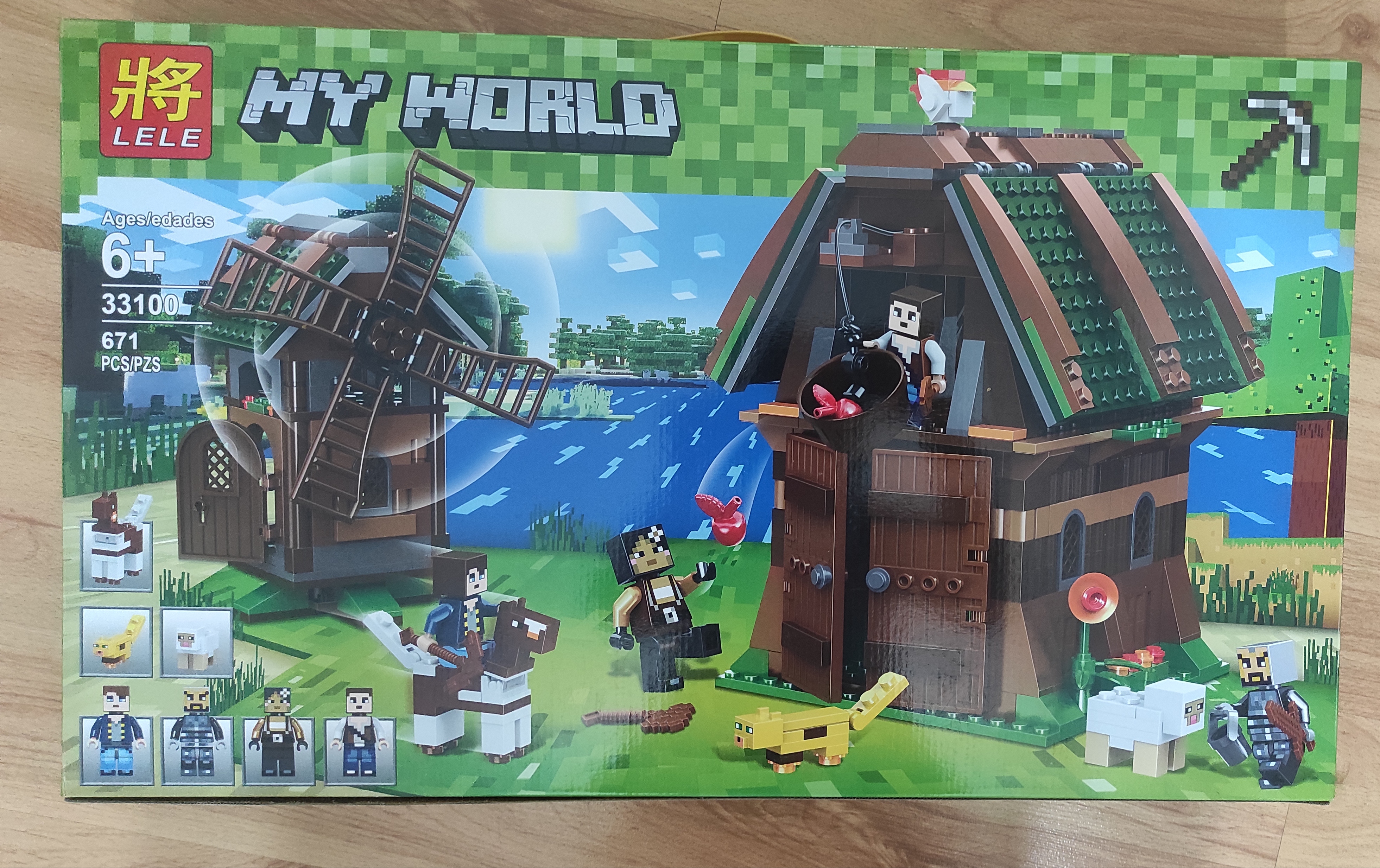 Lego Minecraft 671 dílků 