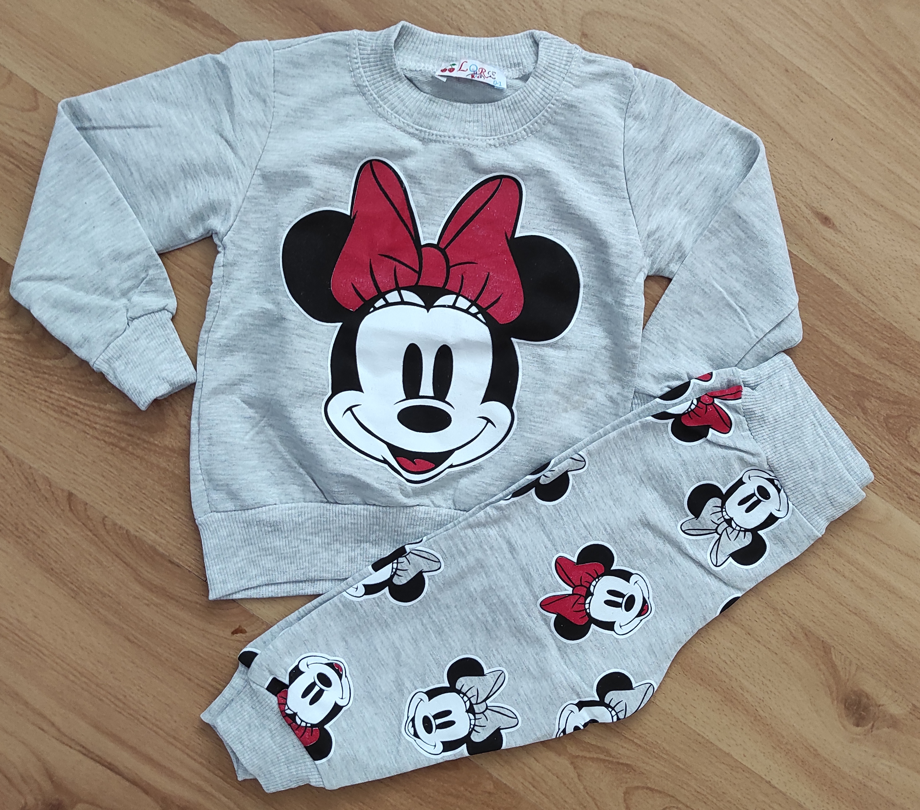 Tepláková souprava Minnie hearts šedá 
