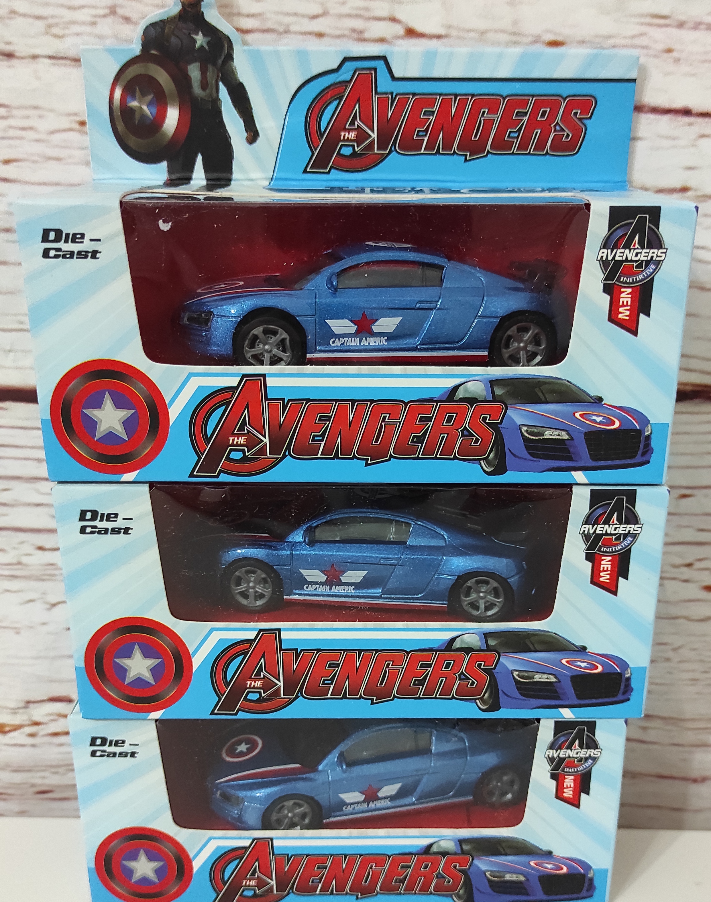 Kovové autíčko Avengers Capitan Amerika