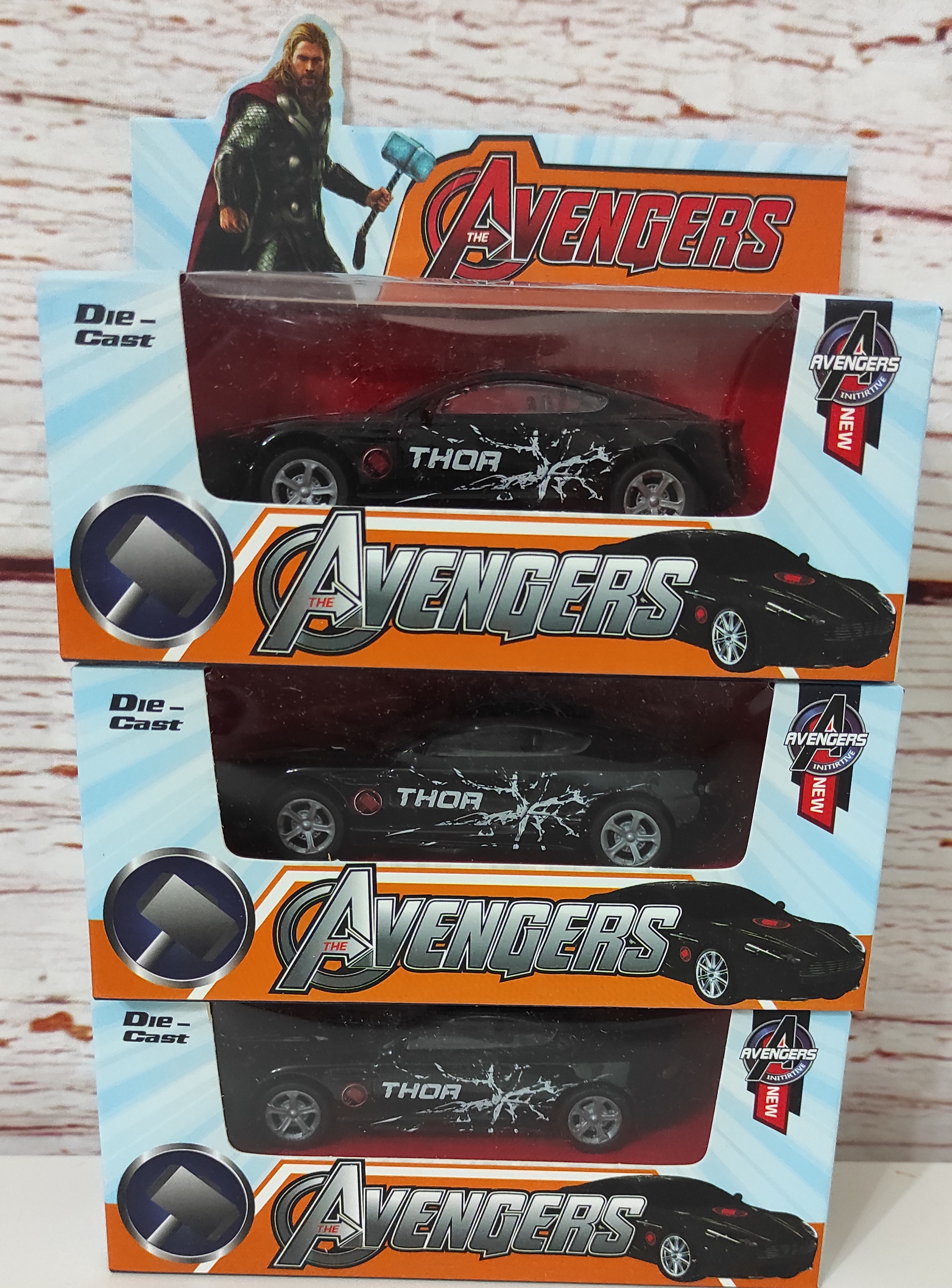 Kovové autíčko Avengers Thor