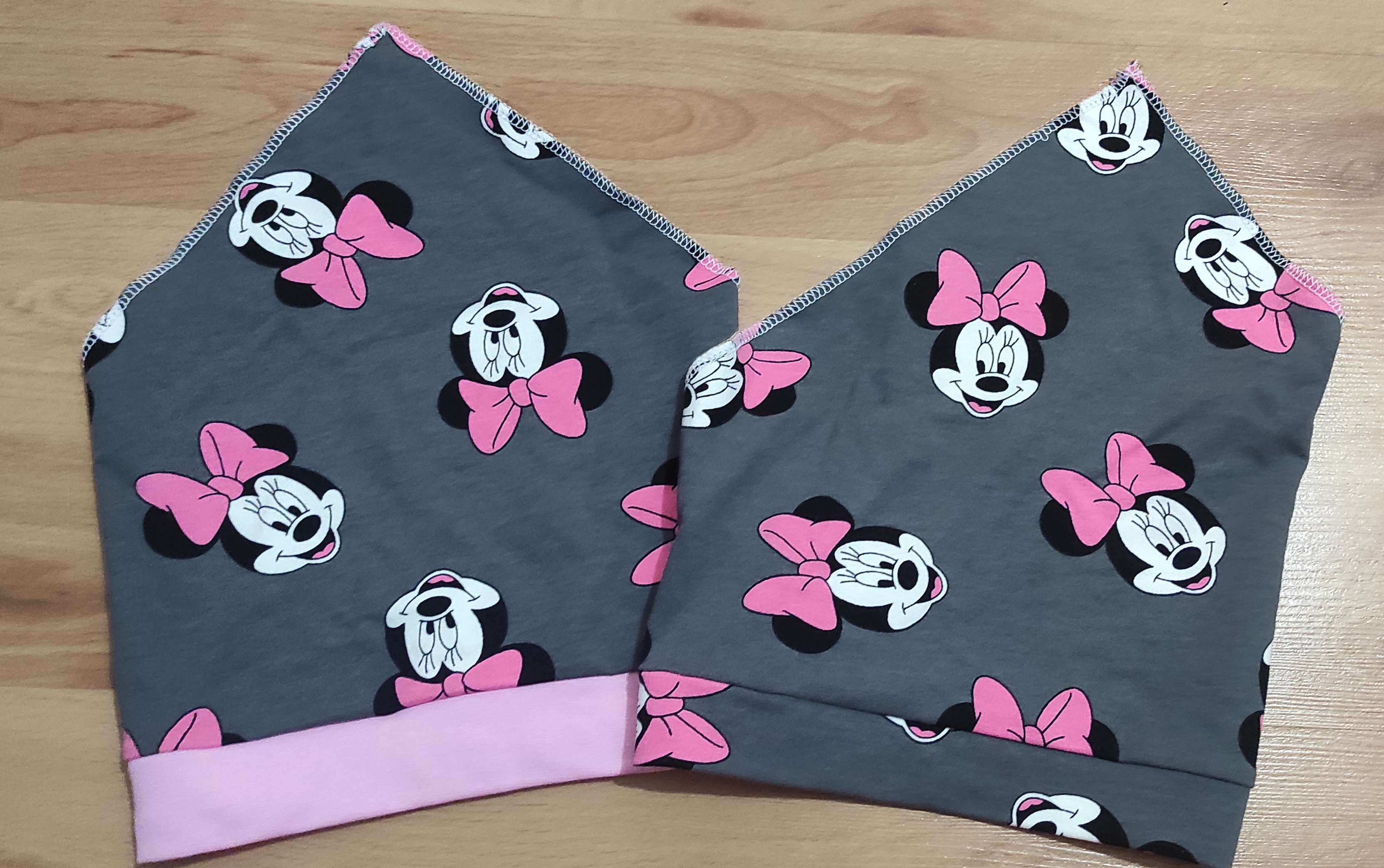Šátek  šijeme Minnie
