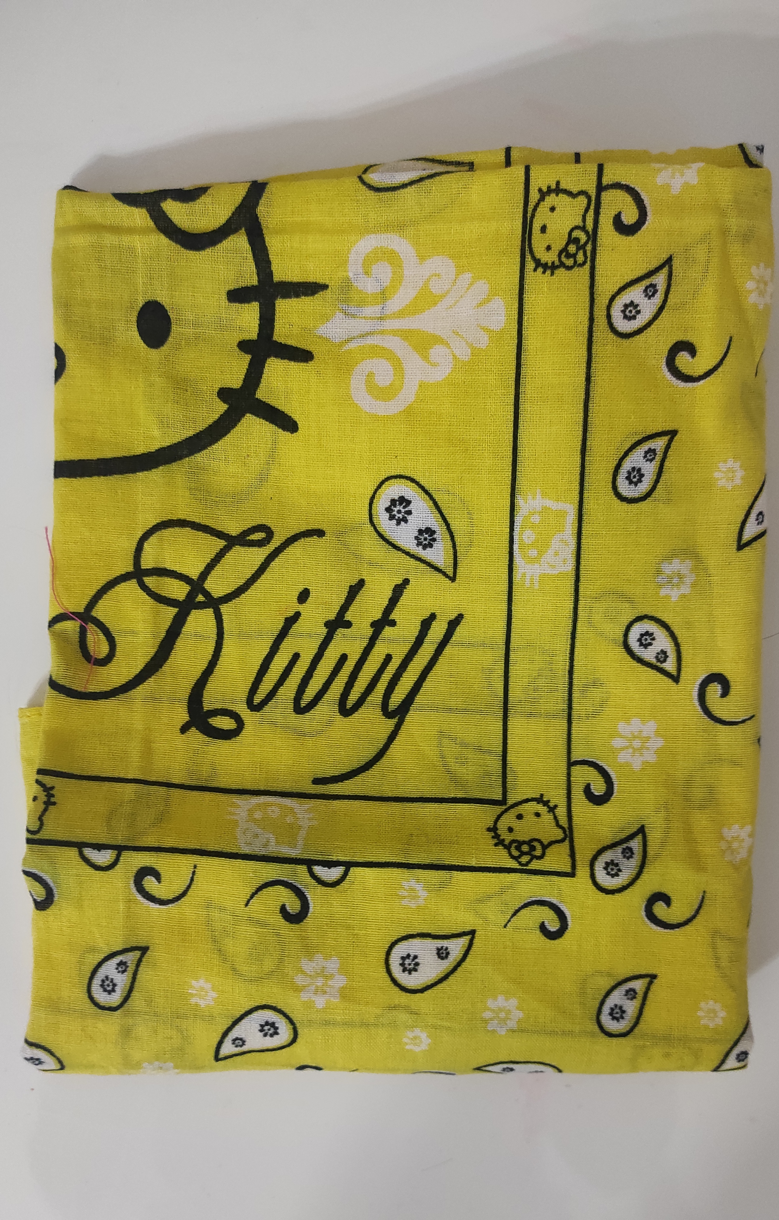 Šátek hello kitty žlutý a oranžová 