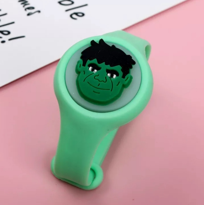 Svítící náramek Hulk 